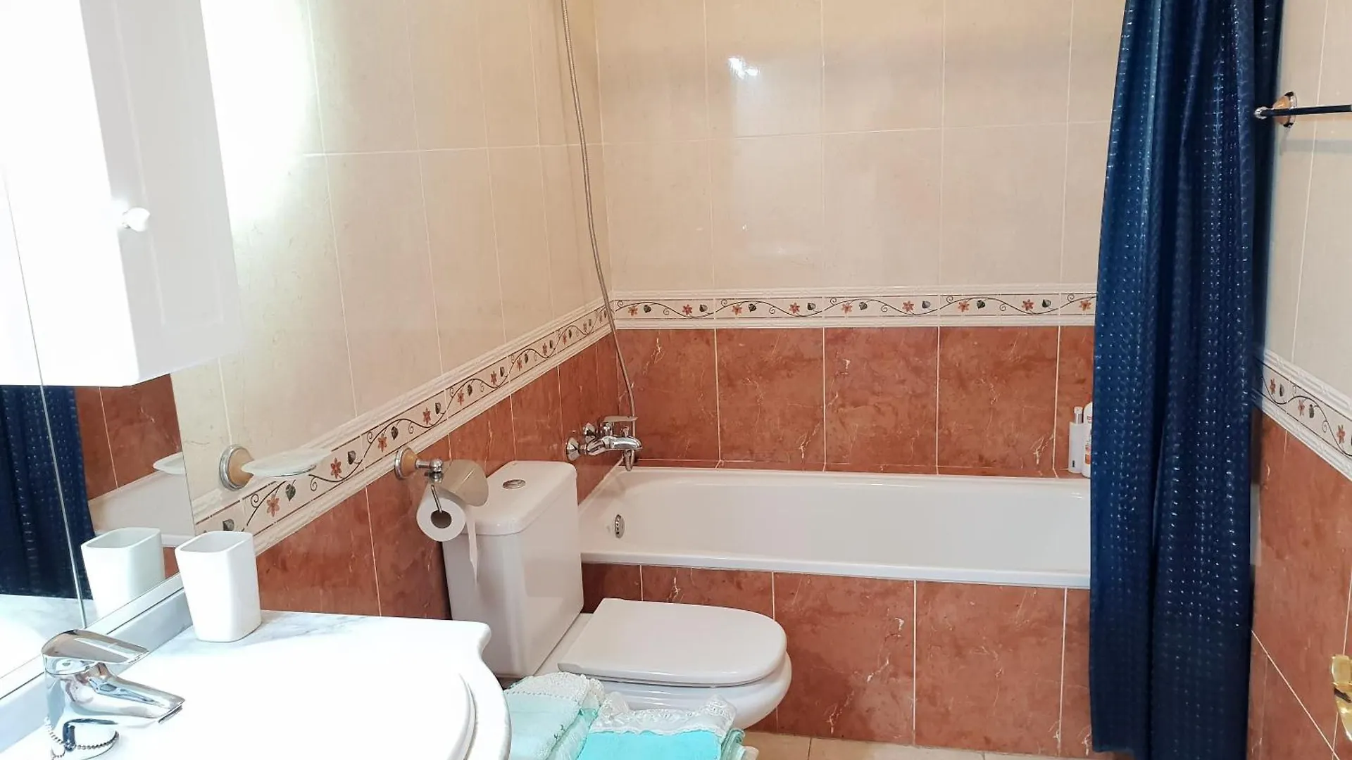 Wohnung 3 Schlafzimmer, Meerblick, Jacuzzi 莫切 公寓