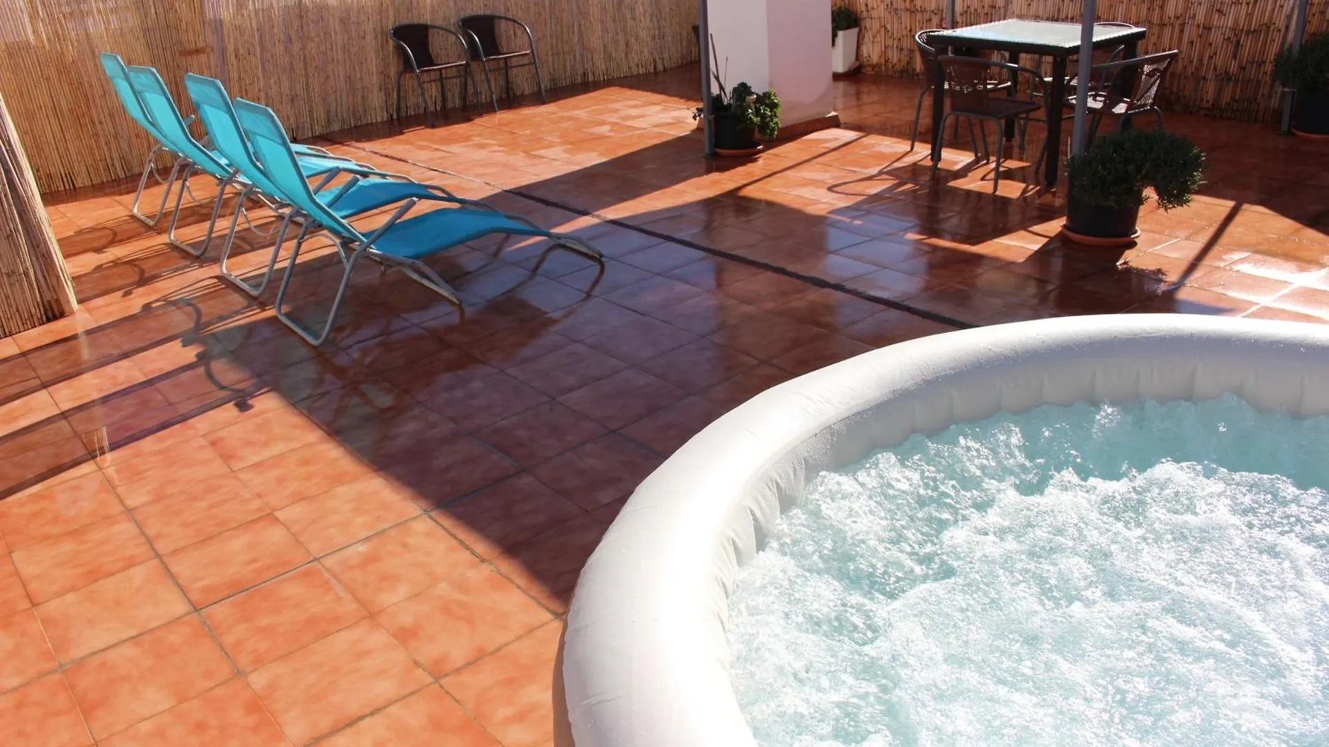 Wohnung 3 Schlafzimmer, Meerblick, Jacuzzi 莫切