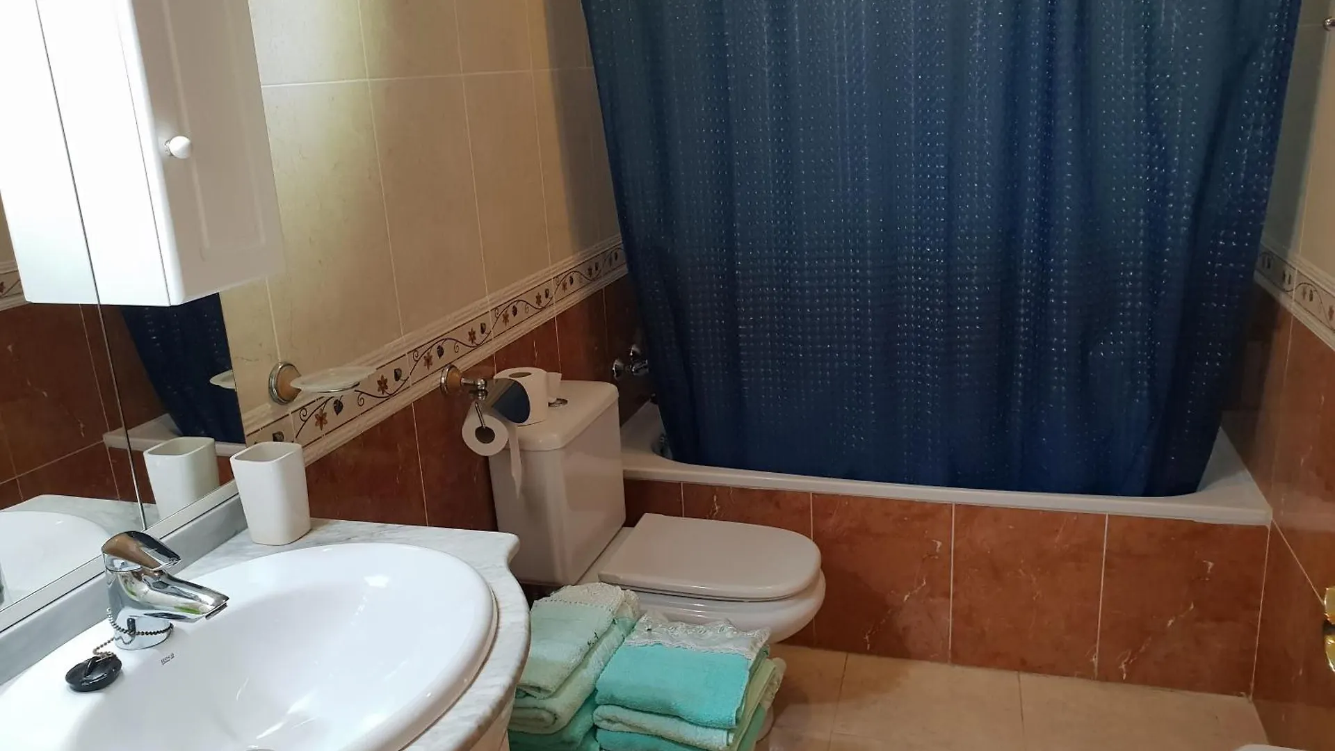 Wohnung 3 Schlafzimmer, Meerblick, Jacuzzi 莫切