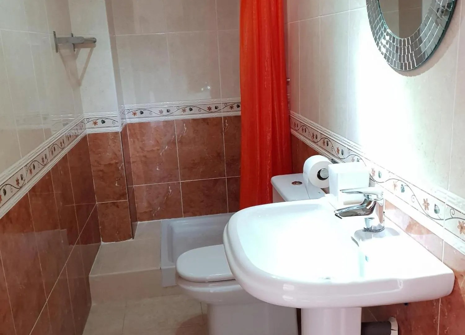 公寓 Wohnung 3 Schlafzimmer, Meerblick, Jacuzzi 莫切